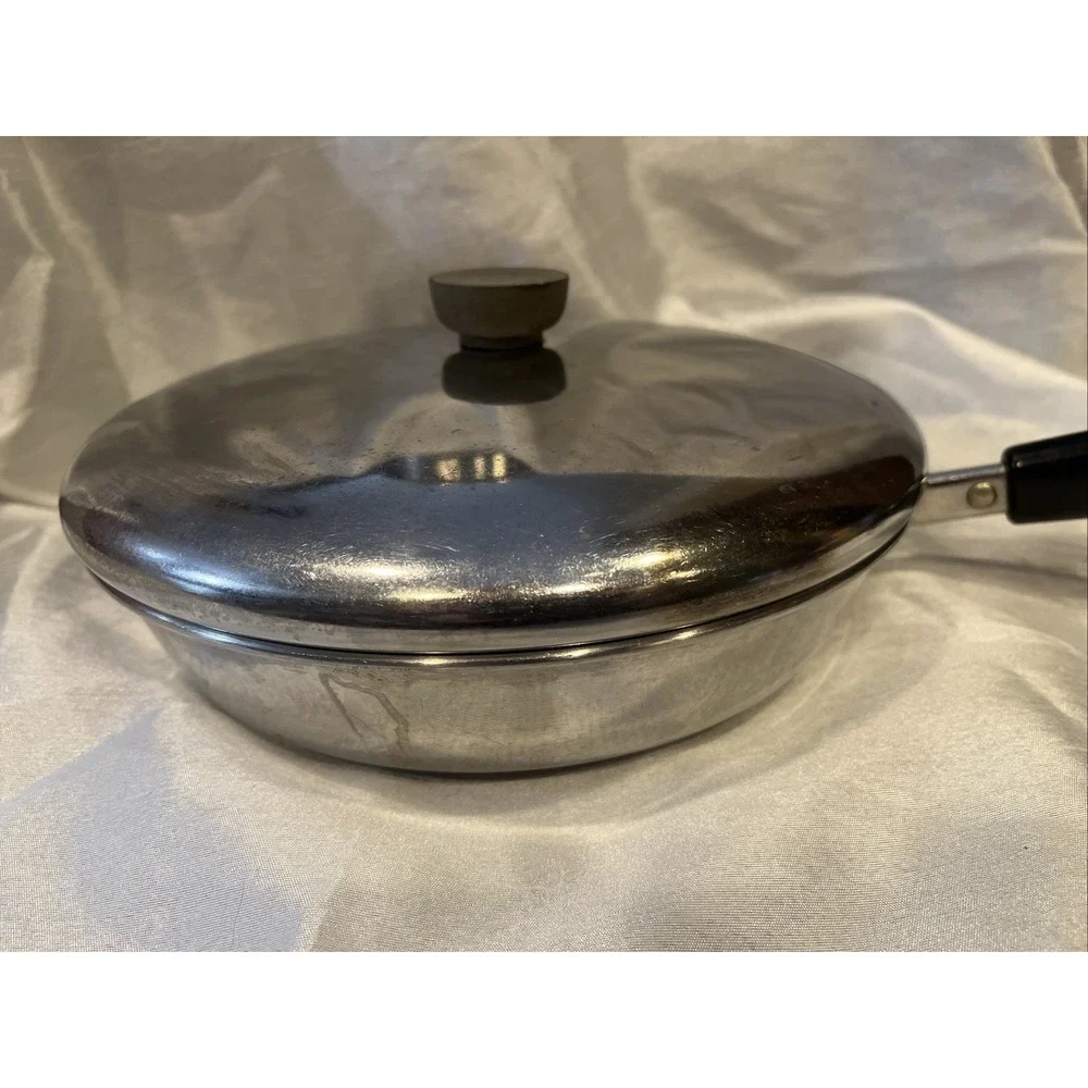 1801 Vintage Revere Ware 10